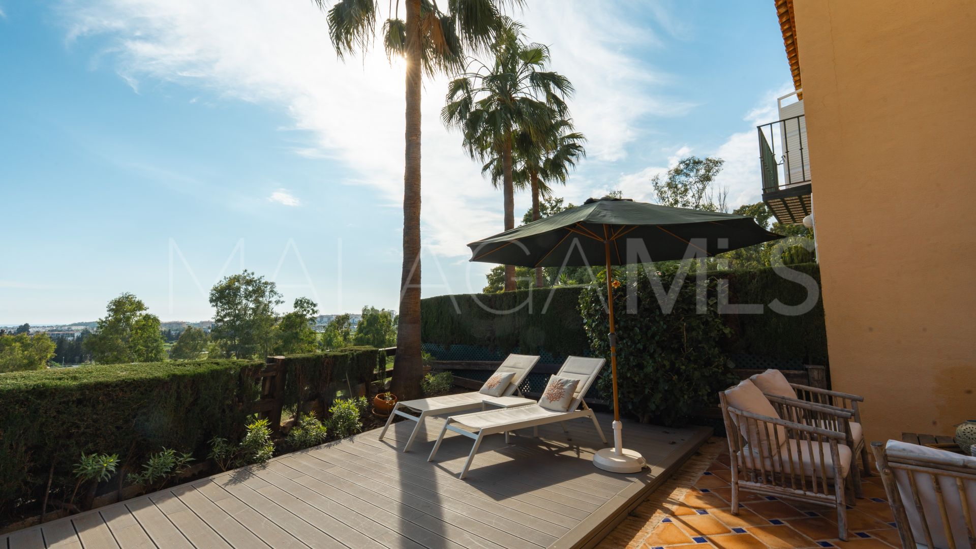 Buy Condes de Iza 4 bedrooms town house