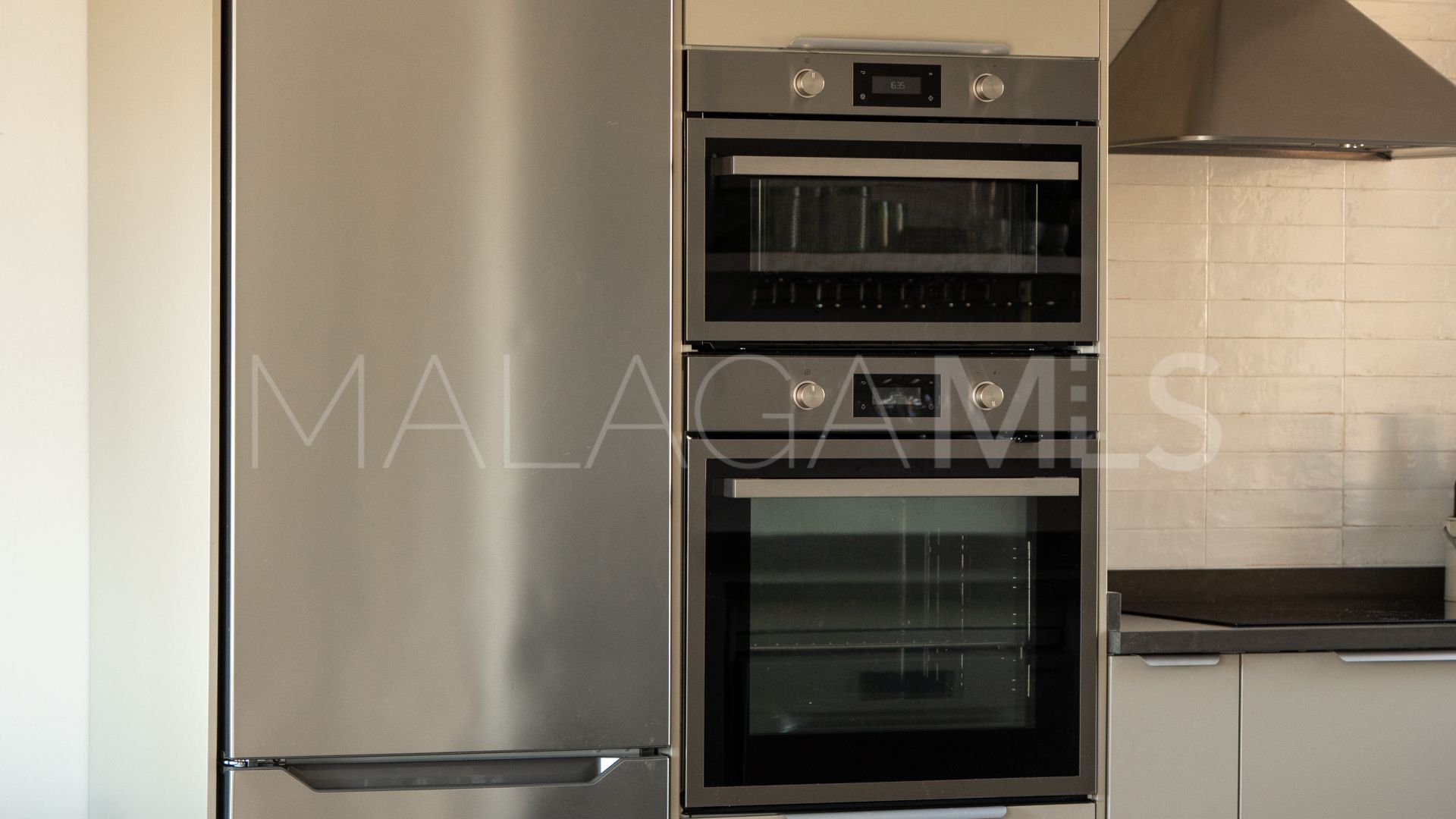 Buy Condes de Iza 4 bedrooms town house