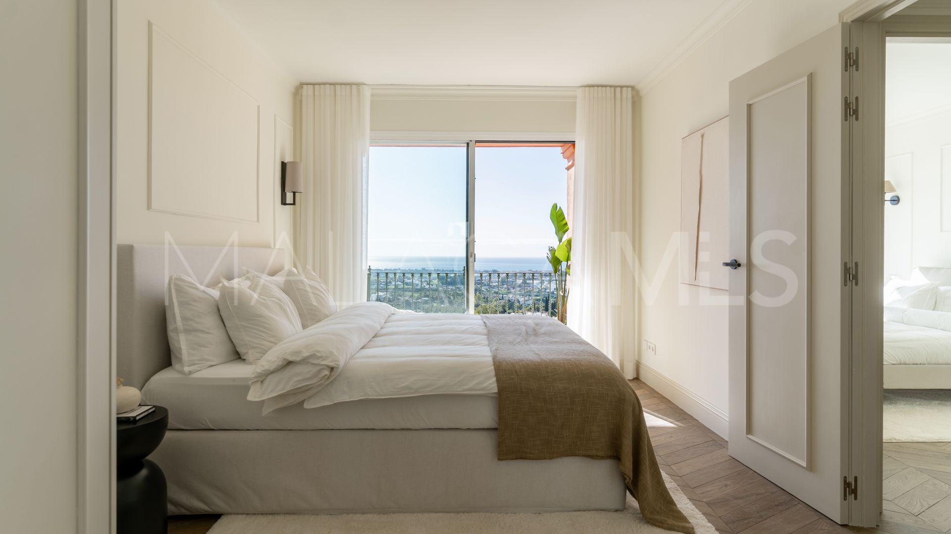 Duplex for sale in Monte Halcones with 4 bedrooms