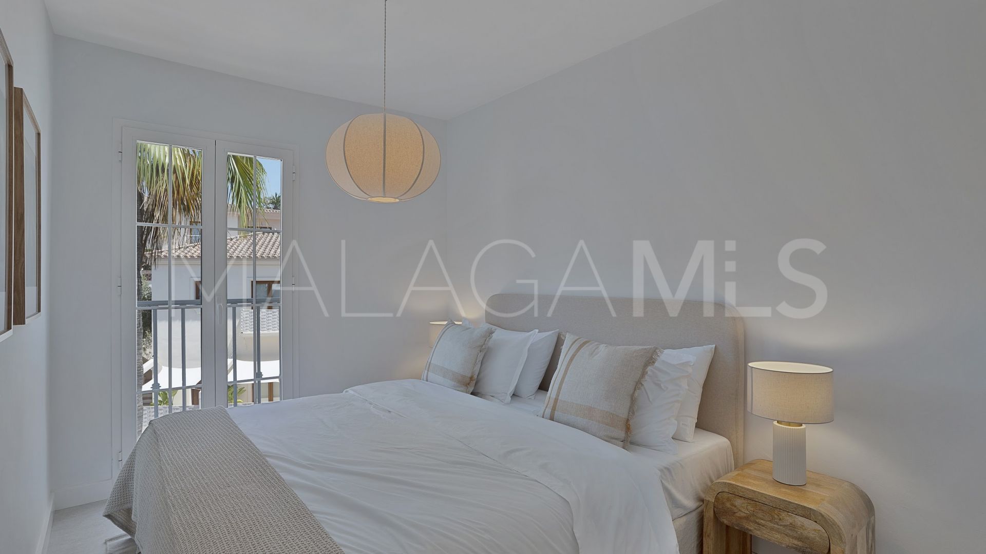 Atico duplex for sale in Nueva Andalucia