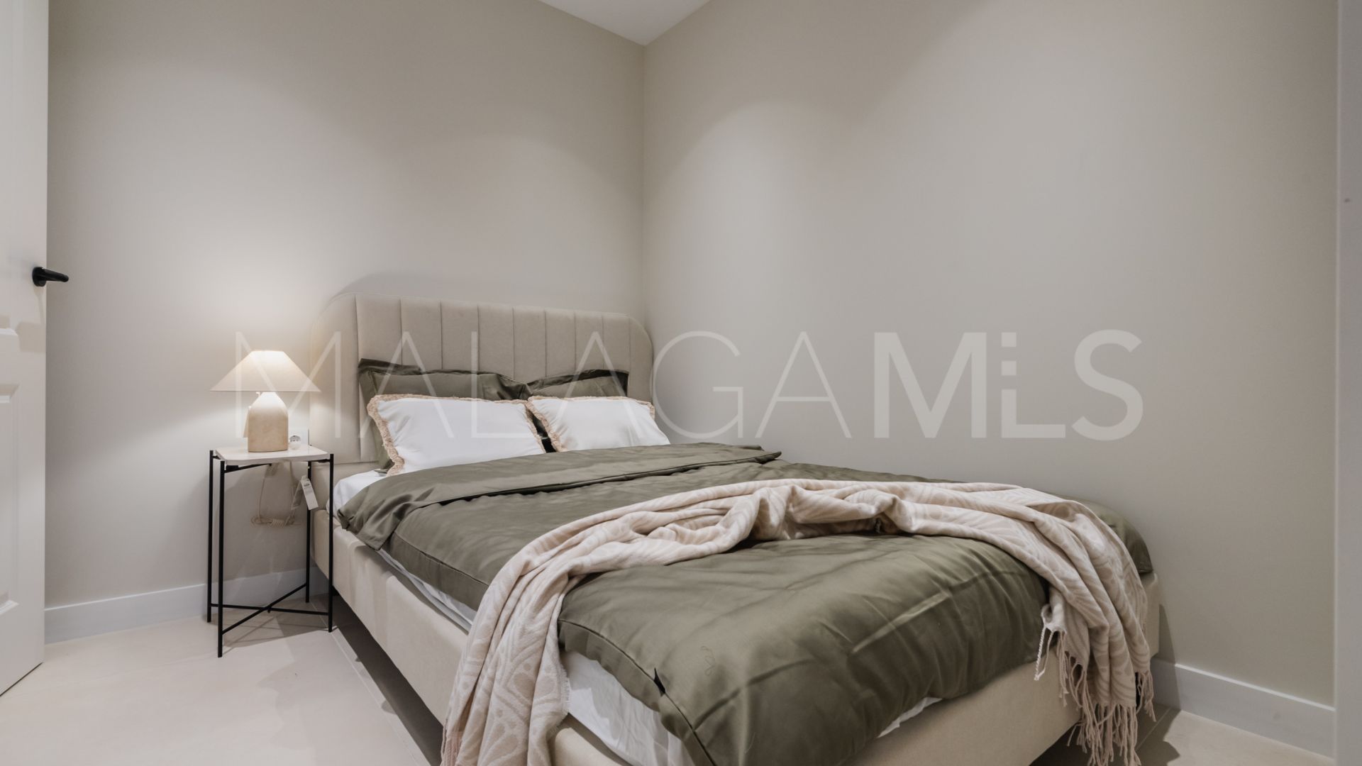 Buy apartamento in Benahavis de 3 bedrooms