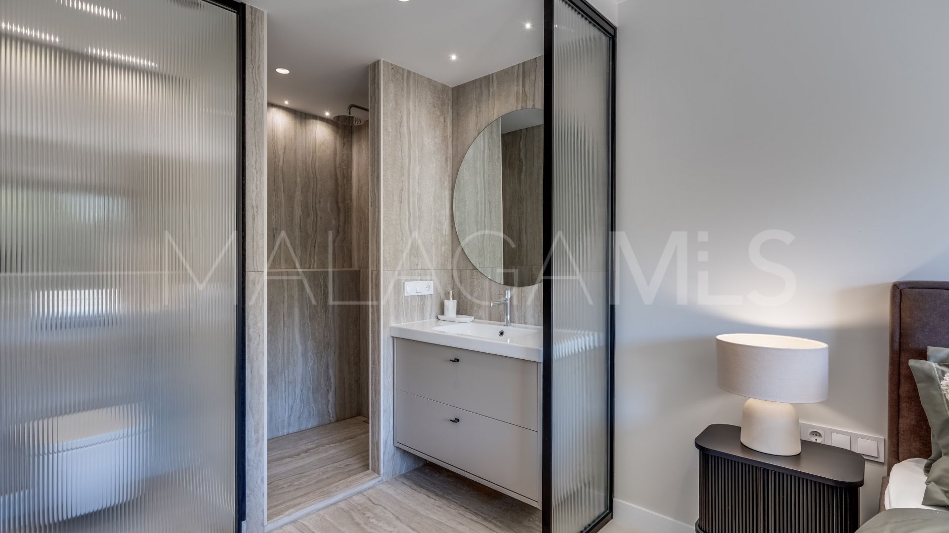 Buy apartamento in Benahavis de 3 bedrooms