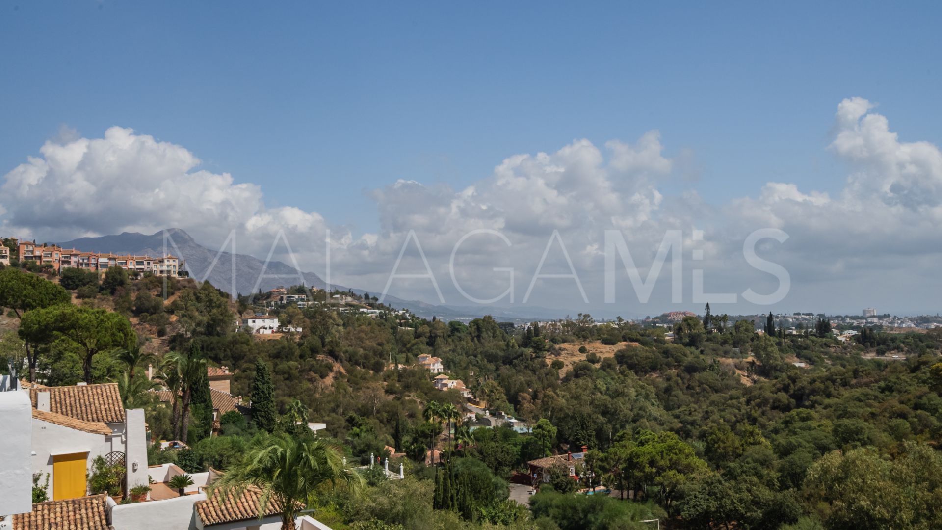 Buy apartamento in Benahavis de 3 bedrooms
