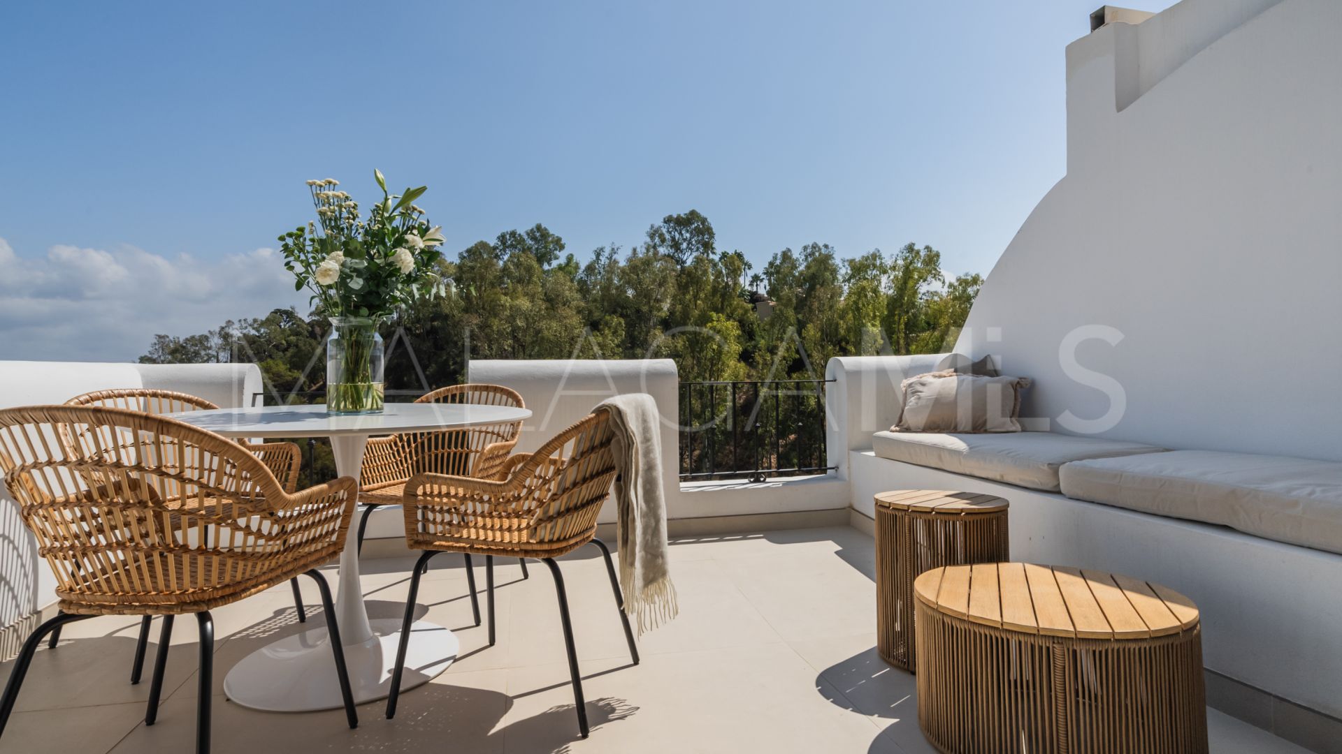 Buy apartamento in Benahavis de 3 bedrooms