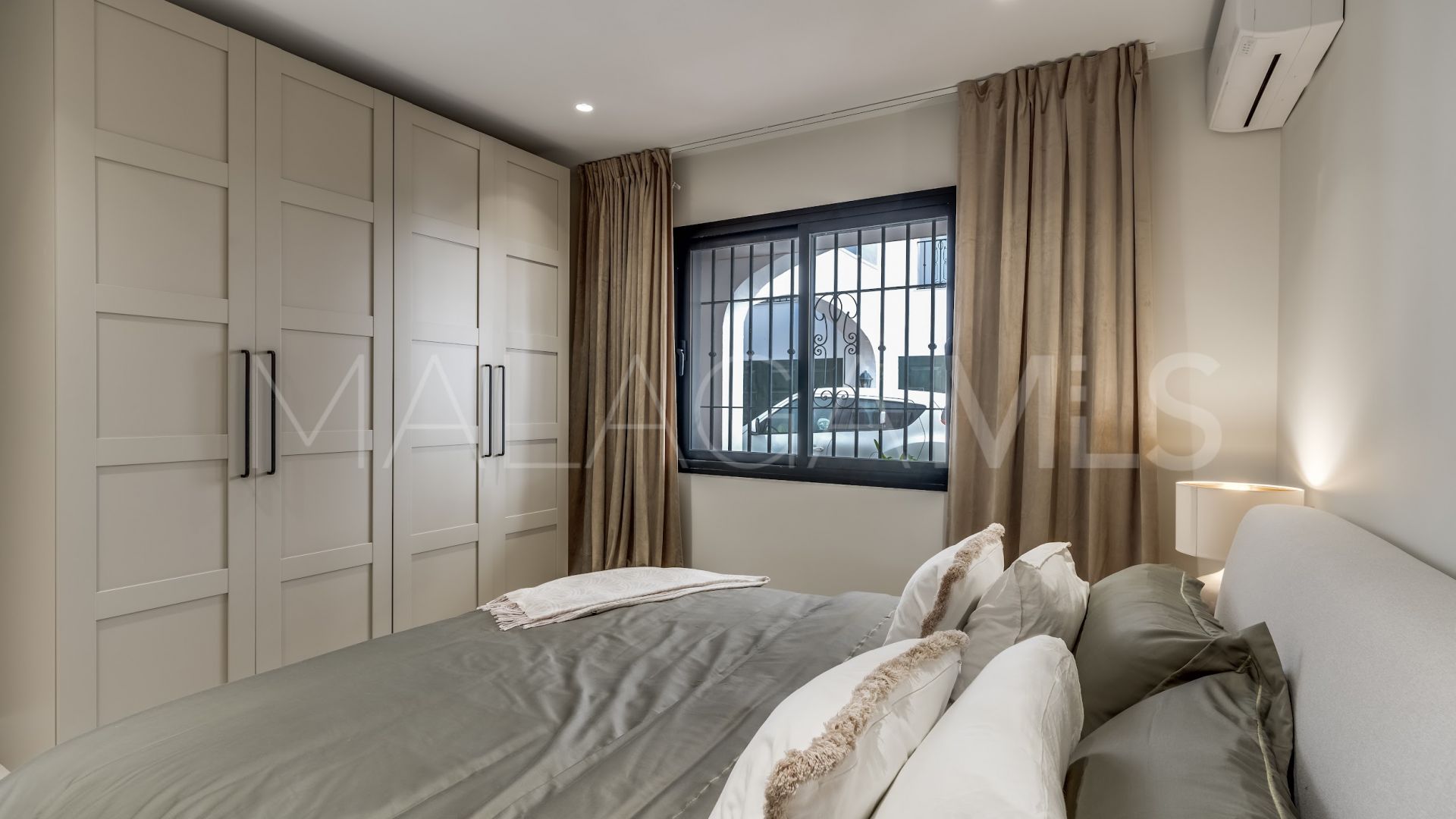 Buy apartamento in Benahavis de 3 bedrooms