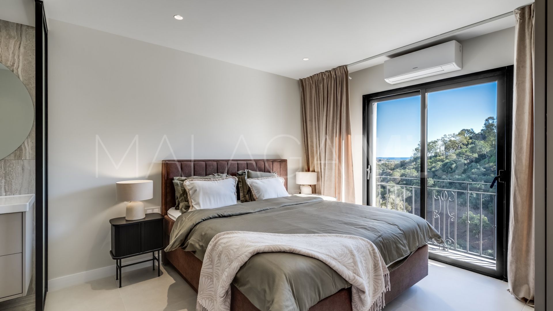 Buy apartamento in Benahavis de 3 bedrooms