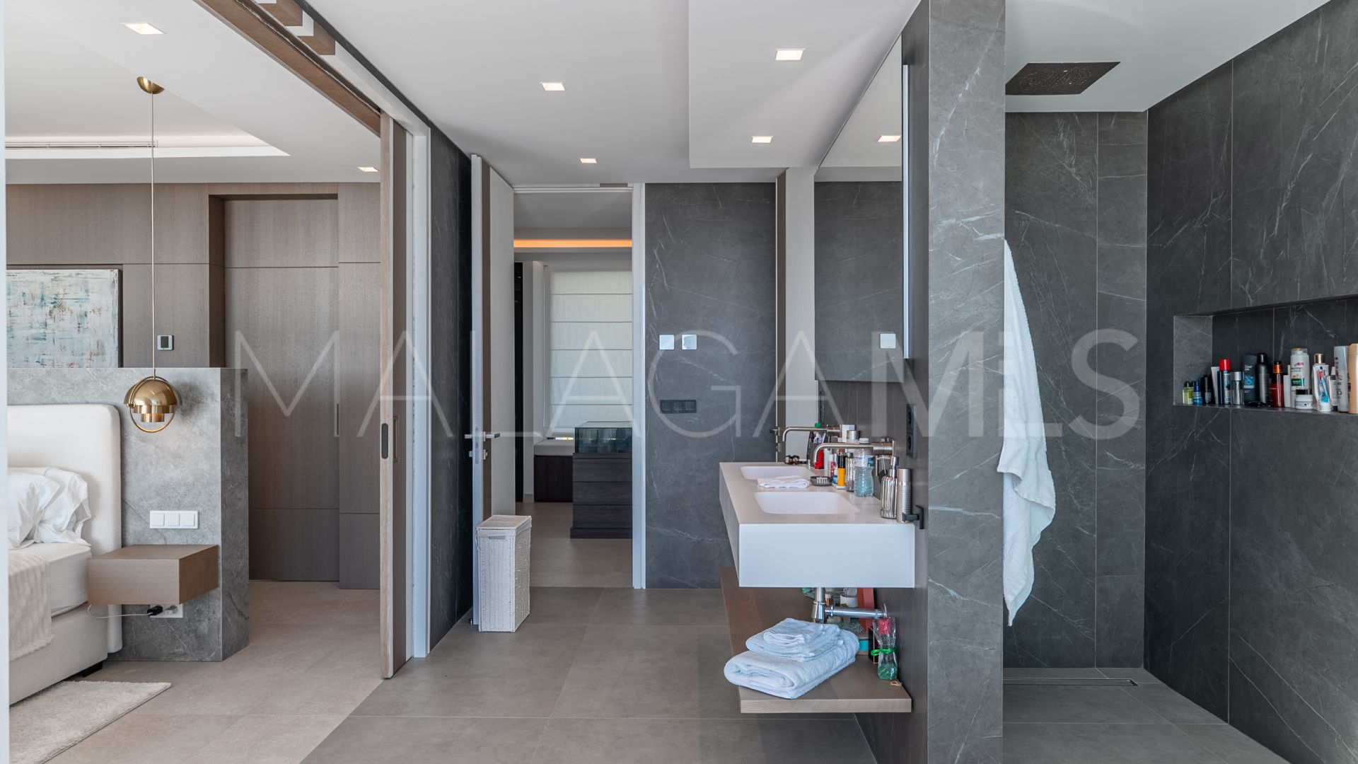 Villa for sale in Los Flamingos