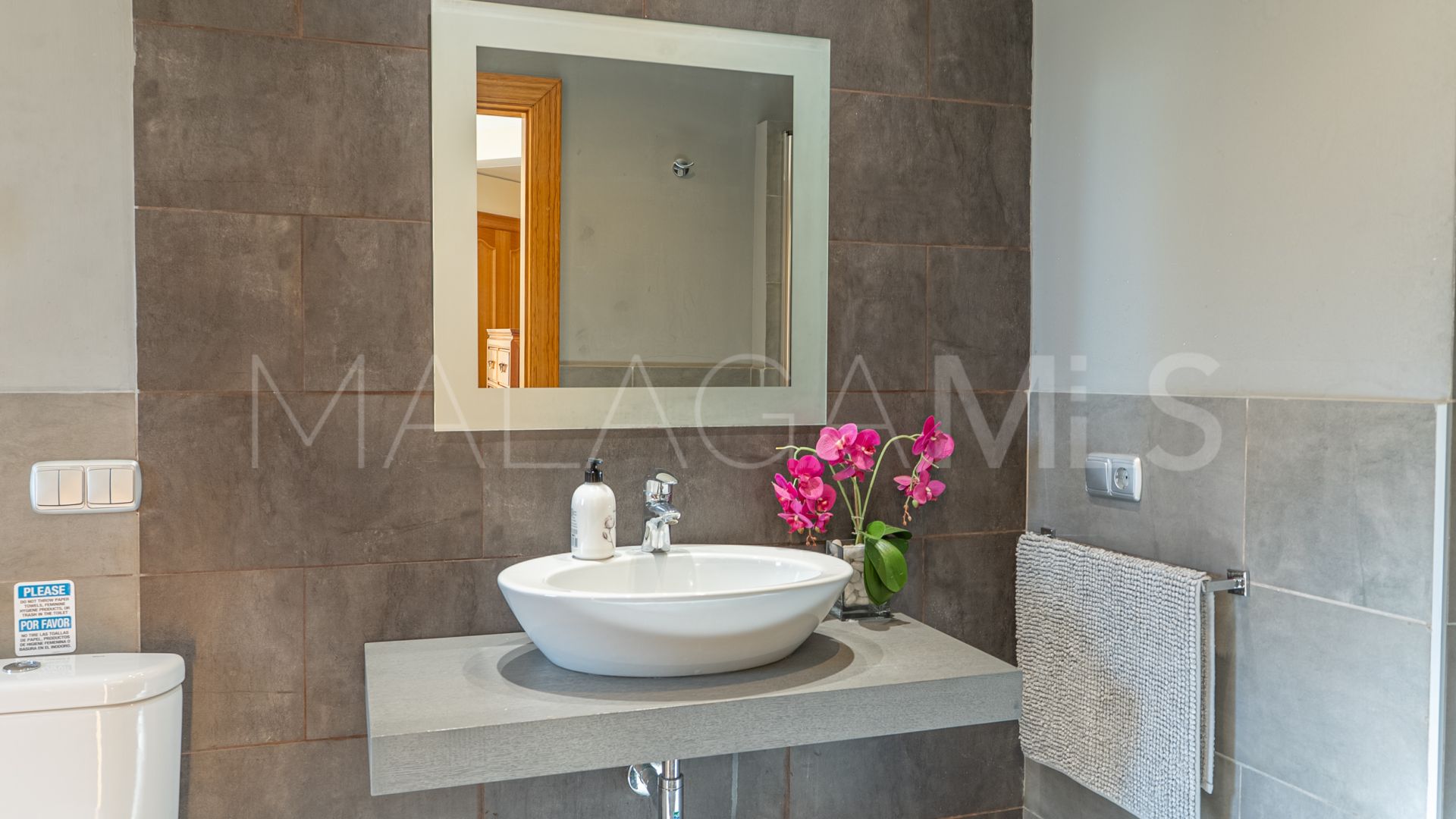 Se vende villa with 5 bedrooms in Los Flamingos