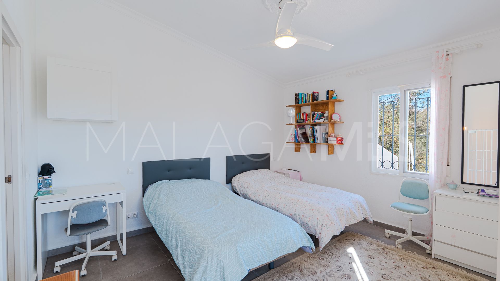 Maison de ville for sale in Avda de Andalucia - Sierra de Estepona