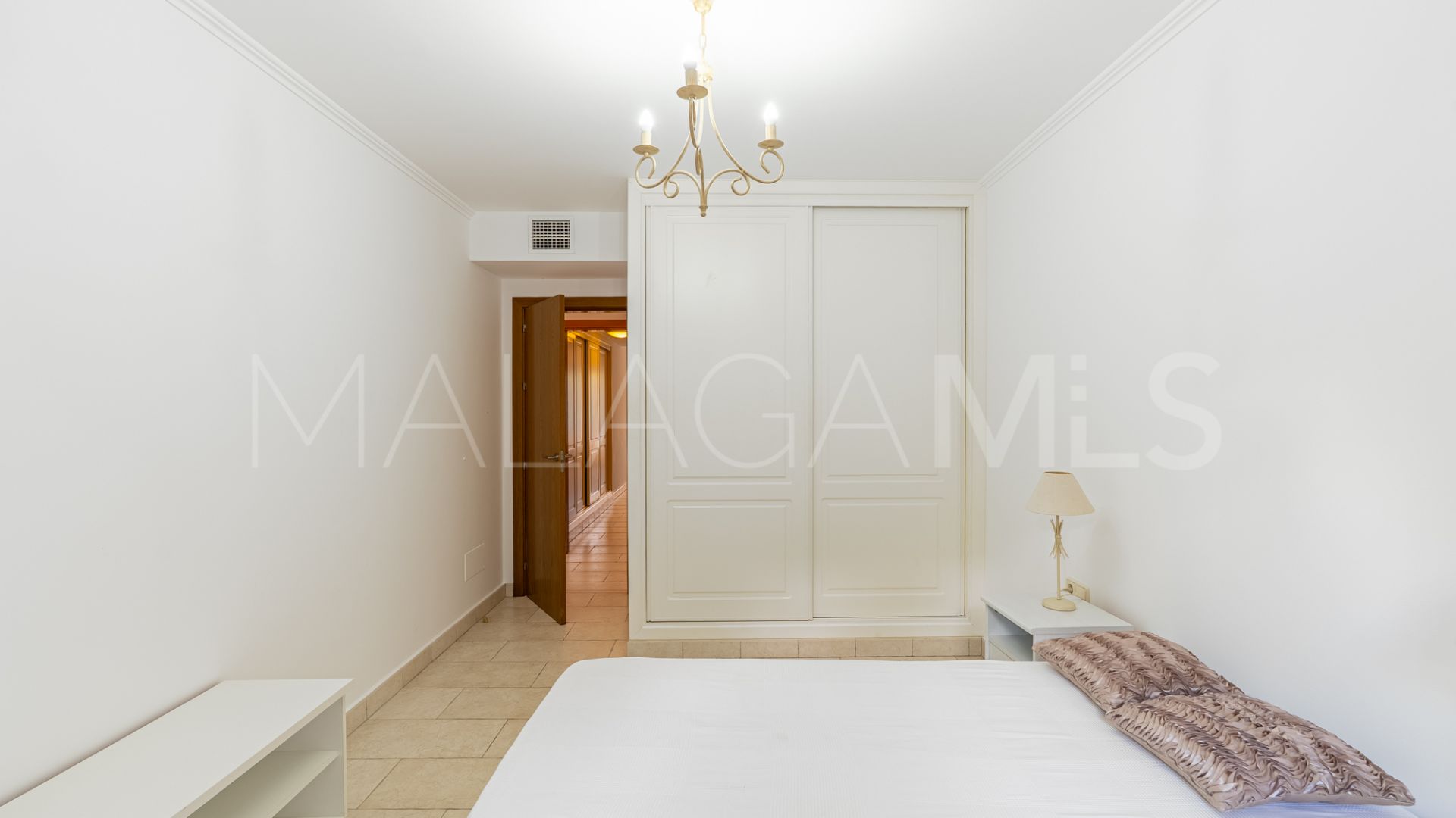 For sale Benahavis 2 bedrooms apartment