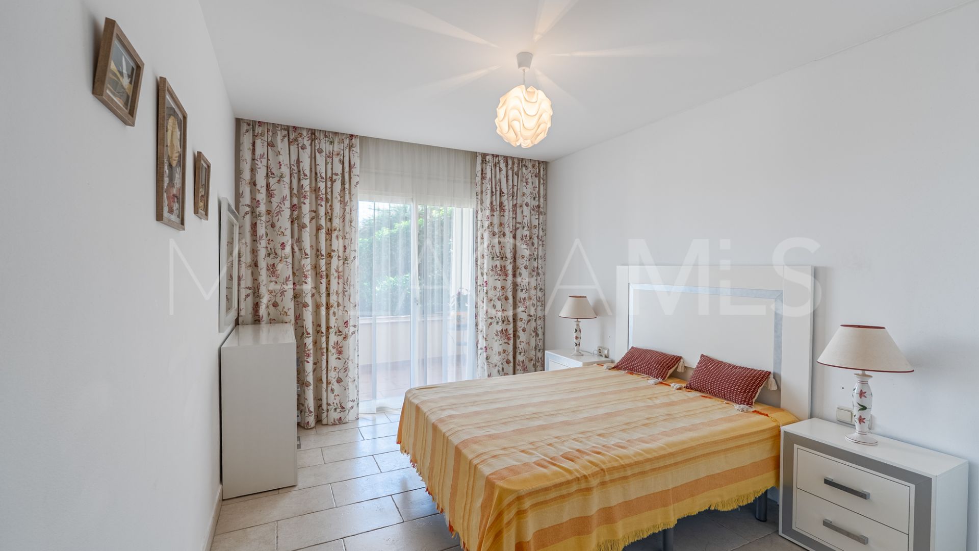 For sale Benahavis 2 bedrooms apartment