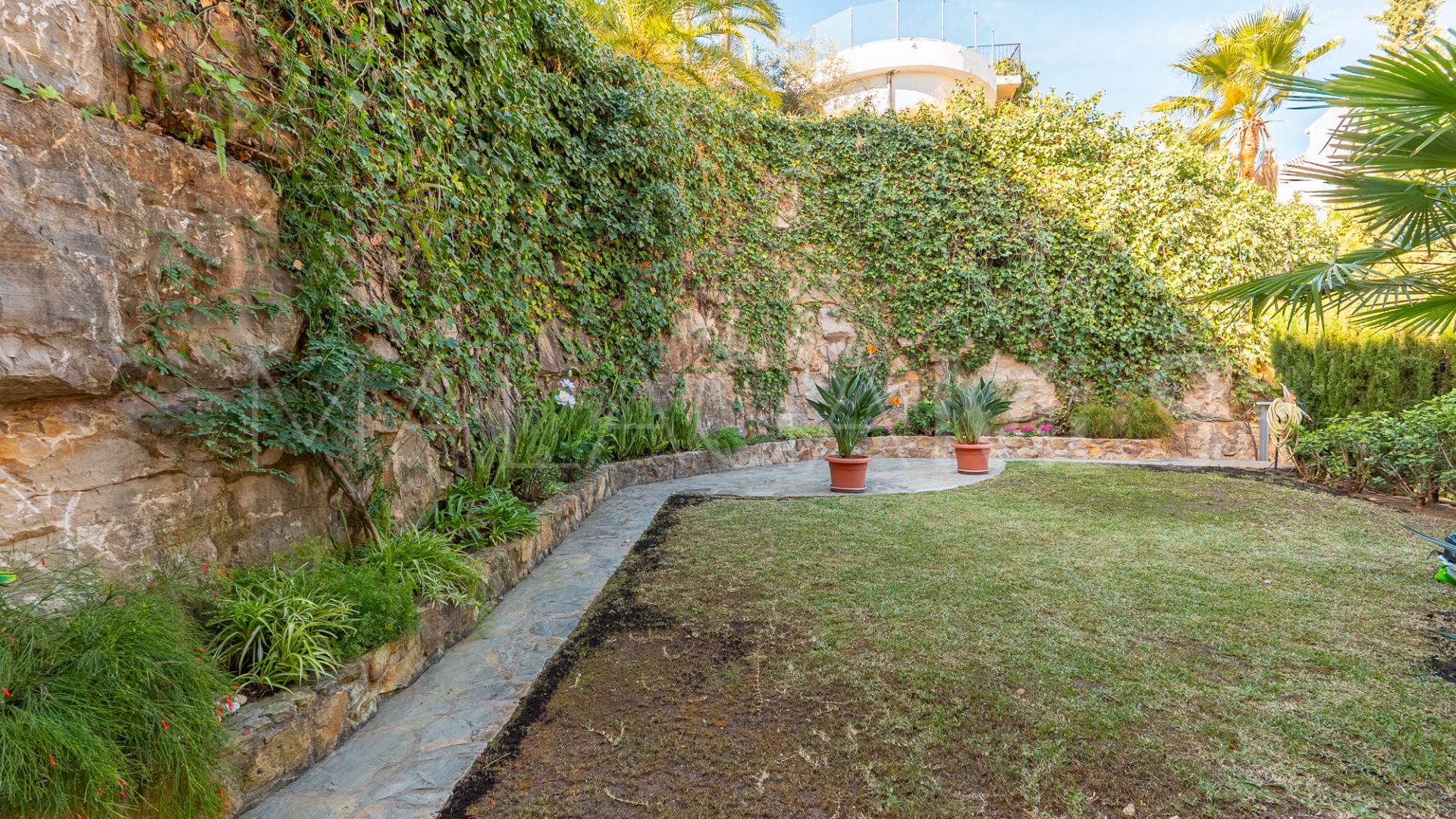 For sale Benahavis 2 bedrooms apartment