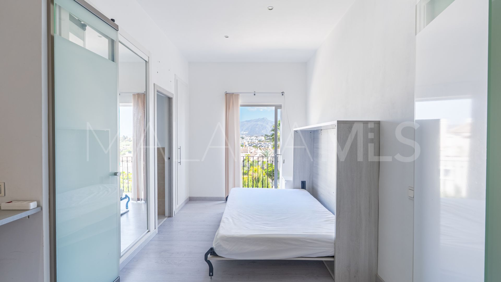 Studio for sale in Benavista