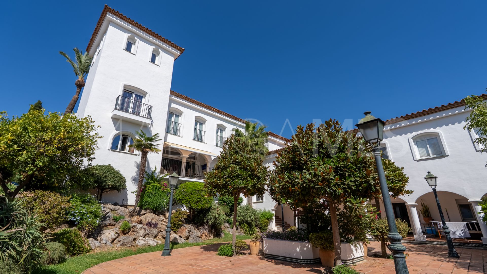 Studio for sale in Benavista