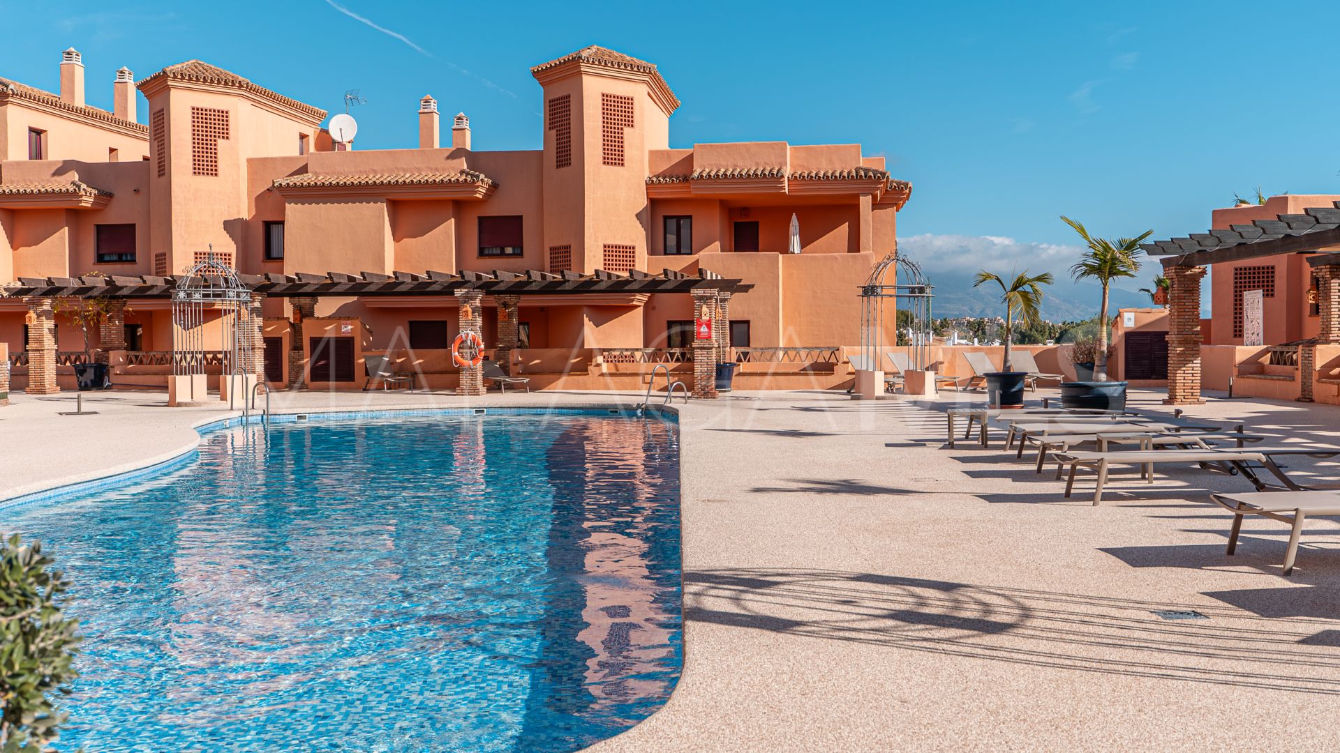 Altos del Paraiso apartment for sale