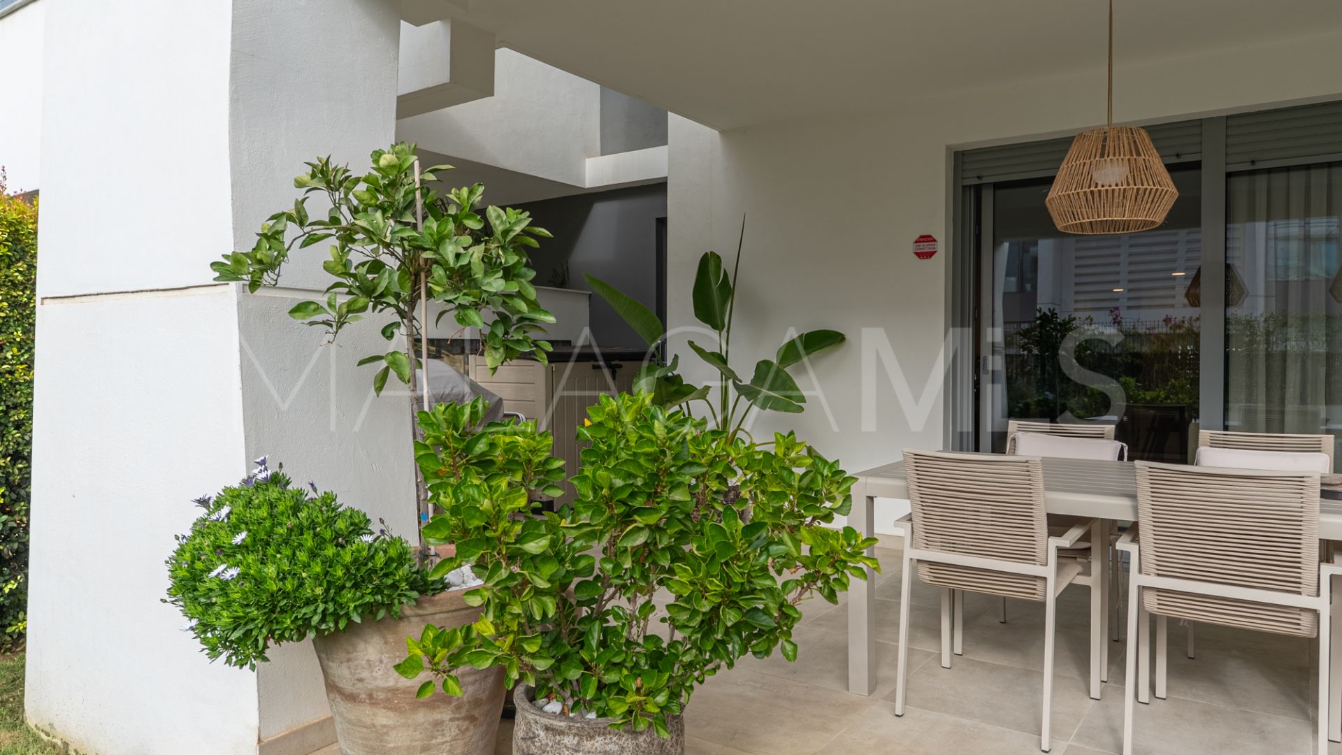 Ground floor apartment for sale in Estepona East
