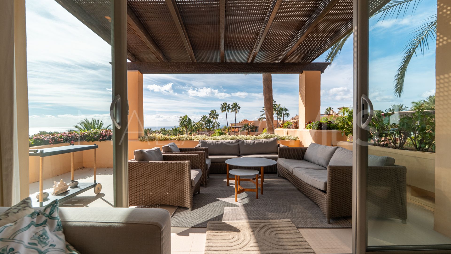 For sale penthouse with 2 bedrooms in Mansion Club