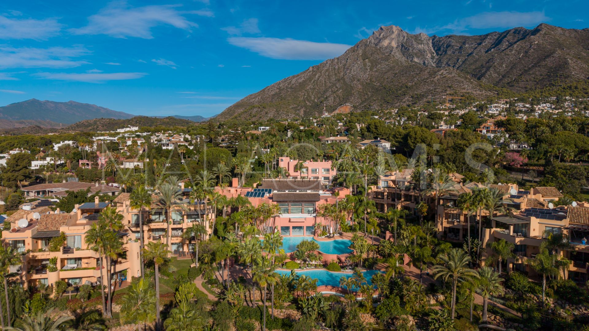 For sale penthouse with 2 bedrooms in Mansion Club