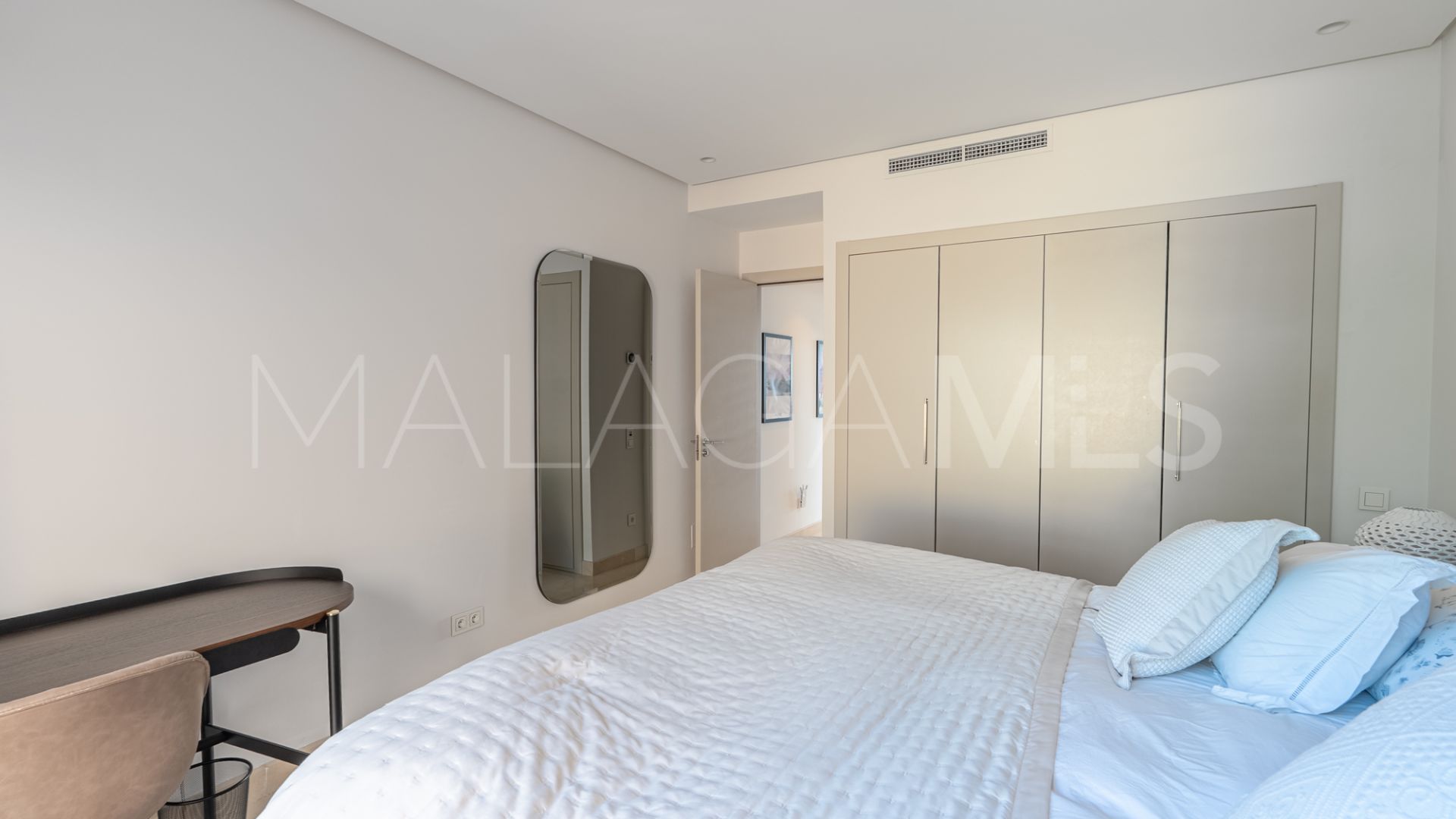 For sale penthouse with 2 bedrooms in Mansion Club