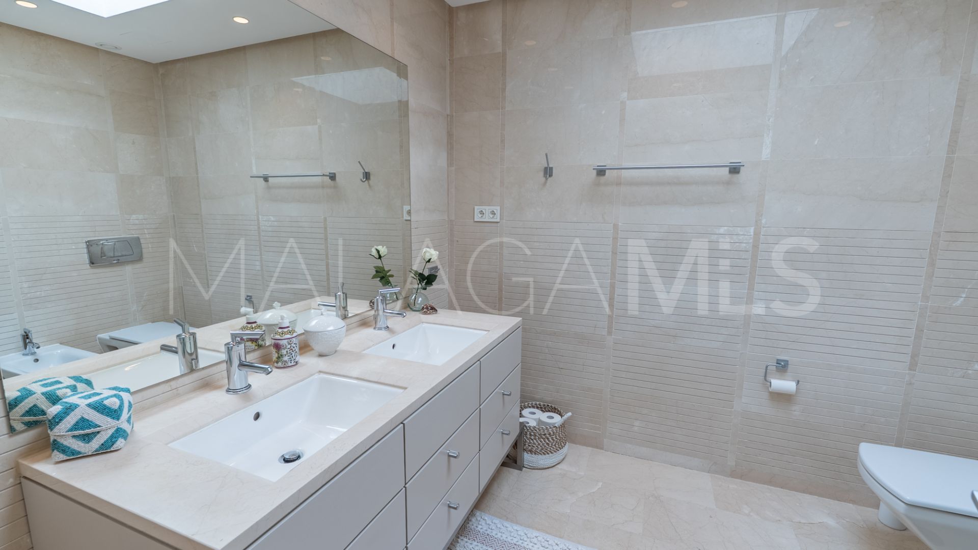 For sale penthouse with 2 bedrooms in Mansion Club