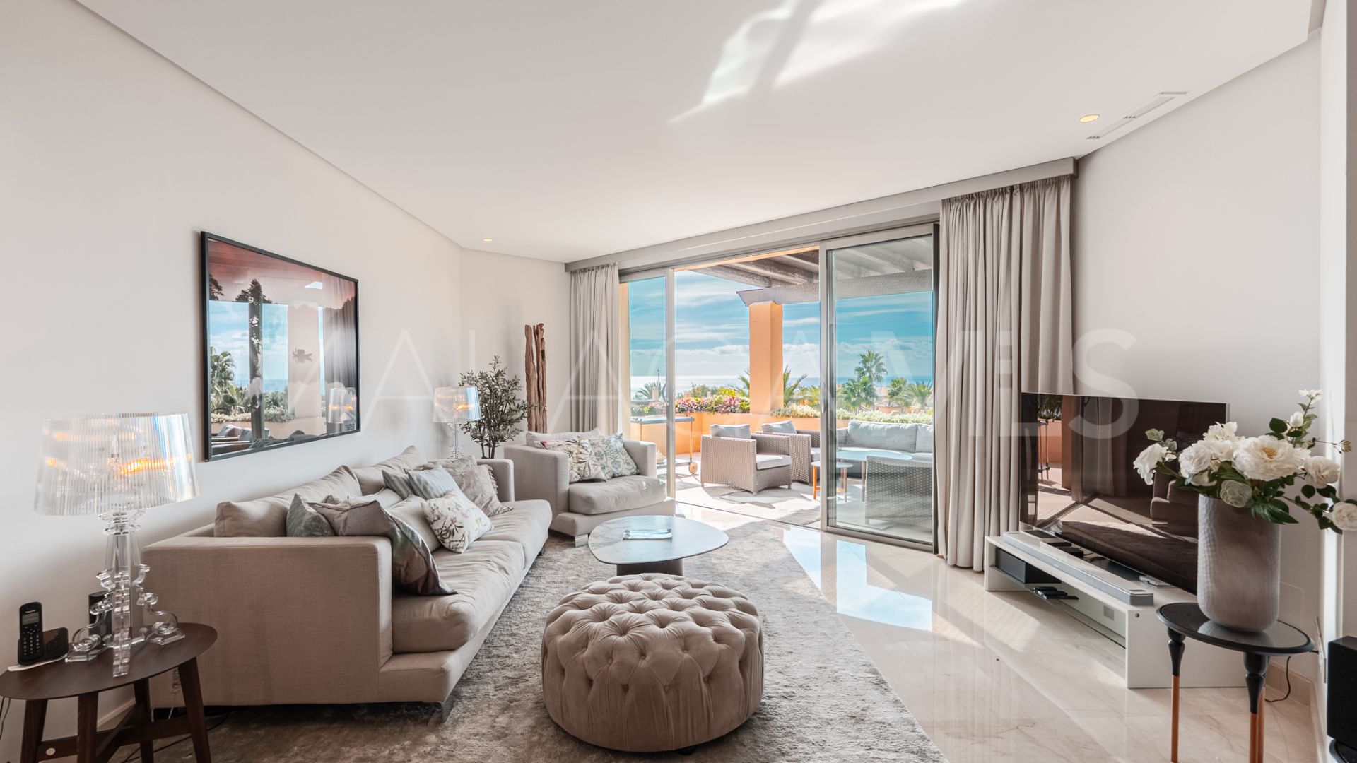 For sale penthouse with 2 bedrooms in Mansion Club