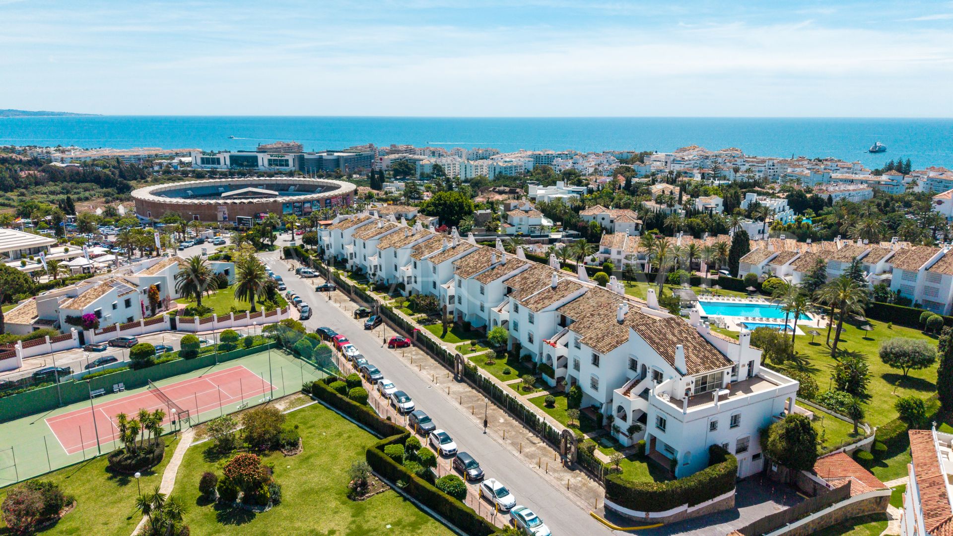 Erdgeschosswohnung for sale in Nueva Andalucia