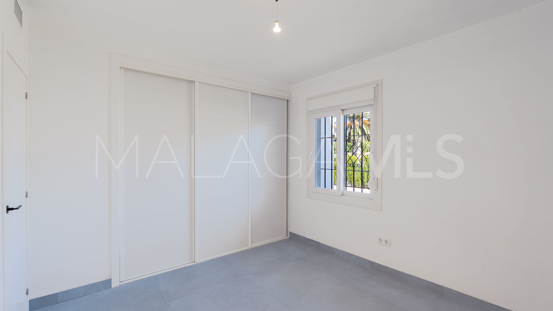 Erdgeschosswohnung for sale in Nueva Andalucia