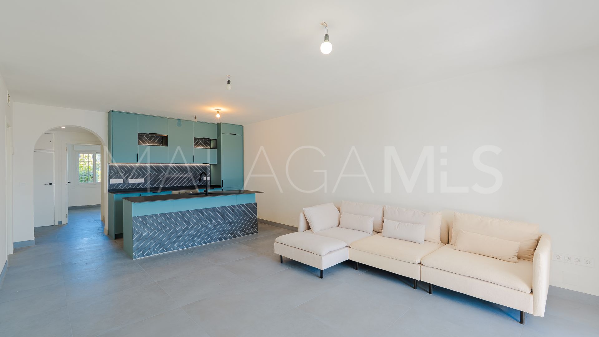 Erdgeschosswohnung for sale in Nueva Andalucia