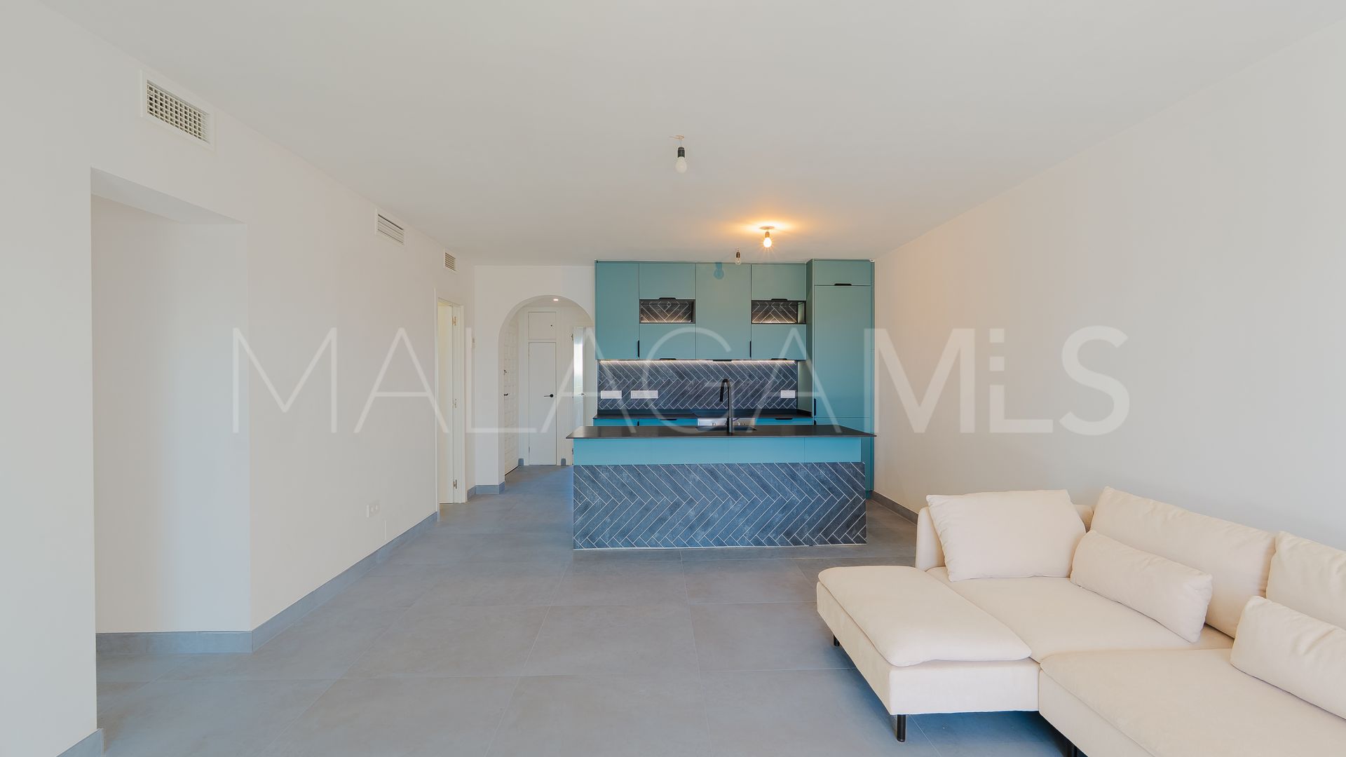 Erdgeschosswohnung for sale in Nueva Andalucia