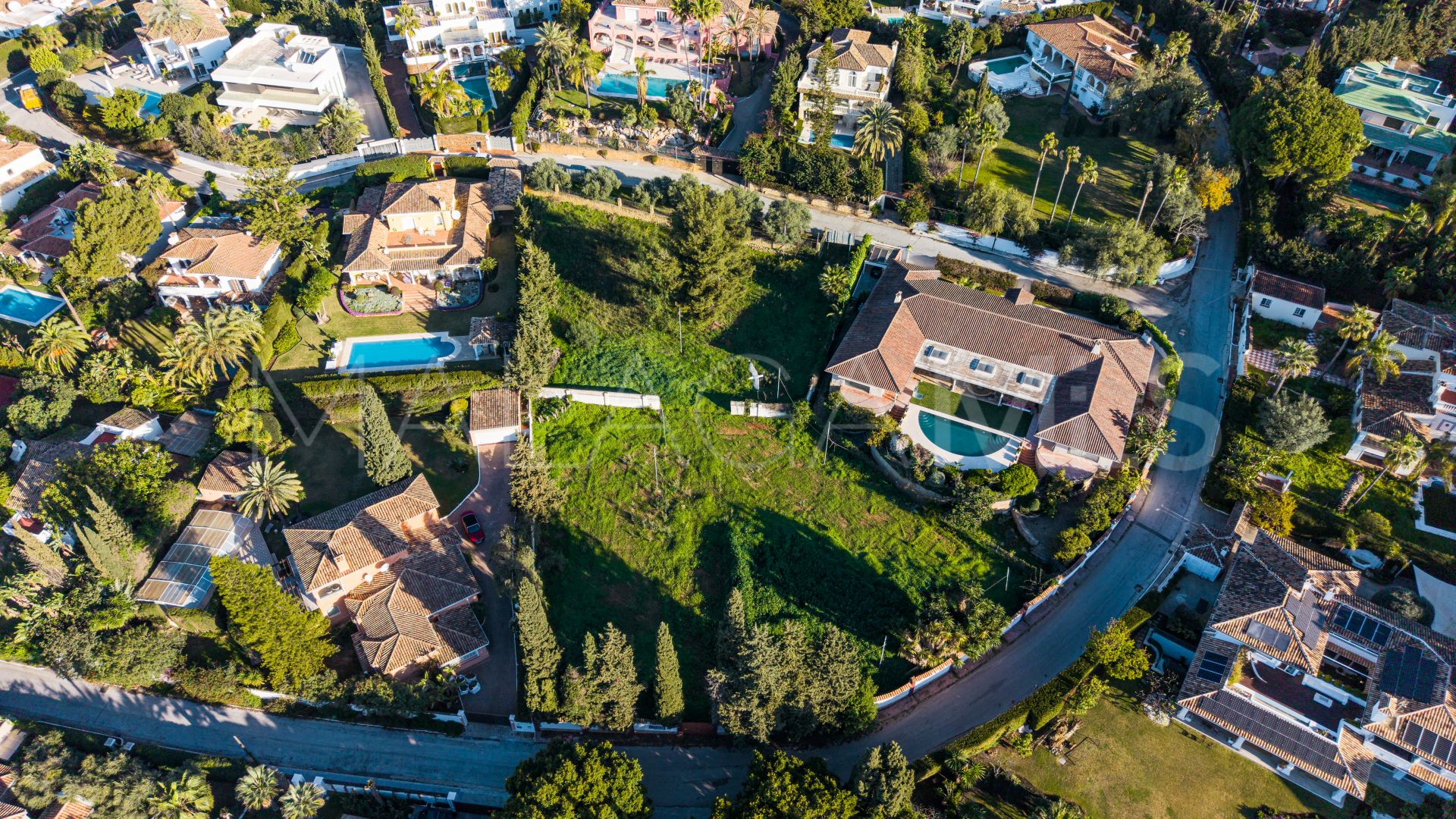 Terrain for sale in Marbella Golden Mile