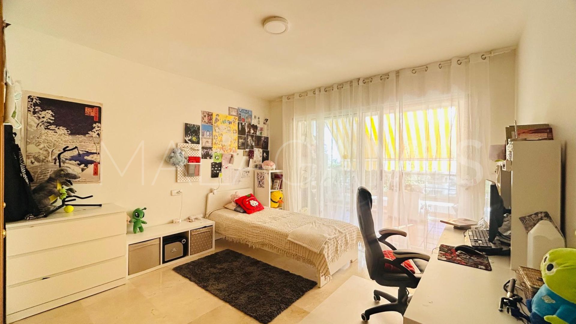 For sale penthouse in Guadalmina Alta