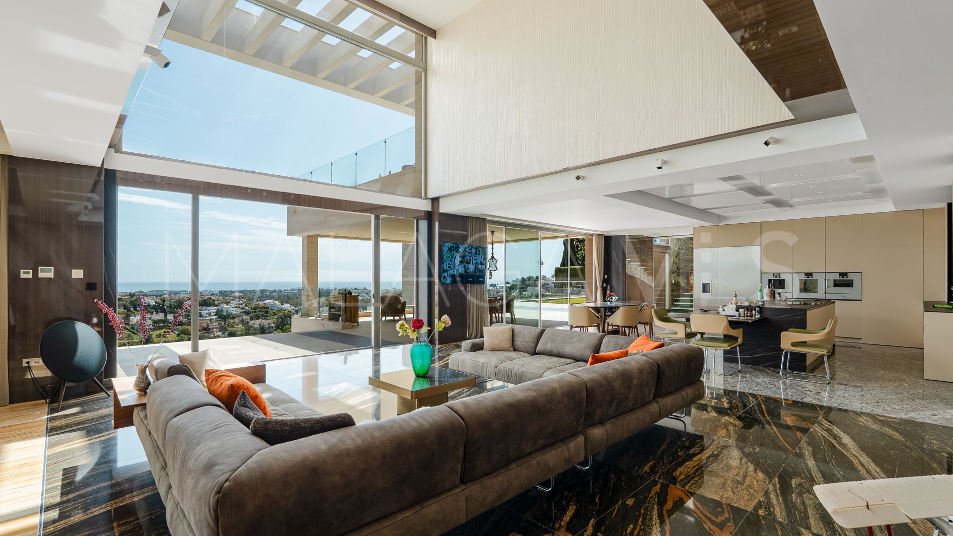 Villa for sale in Nueva Atalaya with 5 bedrooms