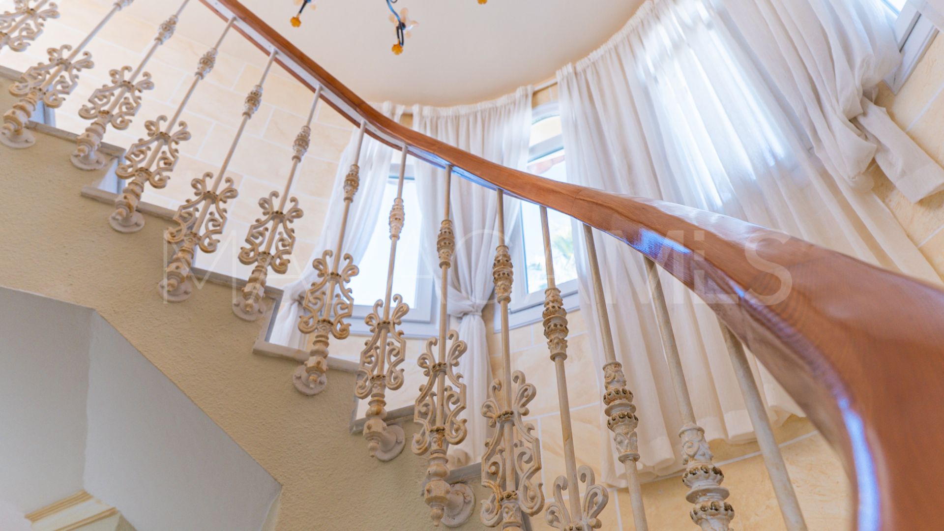 Villa for sale in El Chaparral