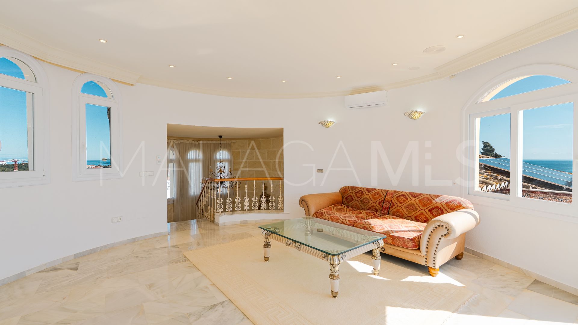 Villa for sale in El Chaparral