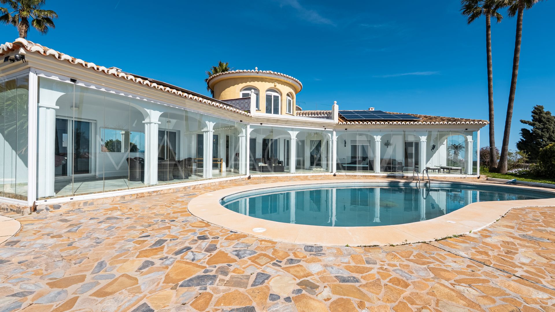 Villa for sale in El Chaparral