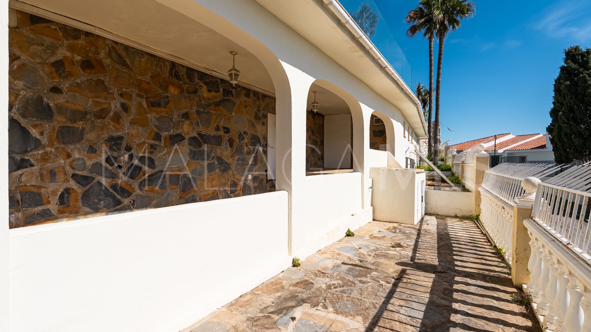 Villa for sale in El Chaparral