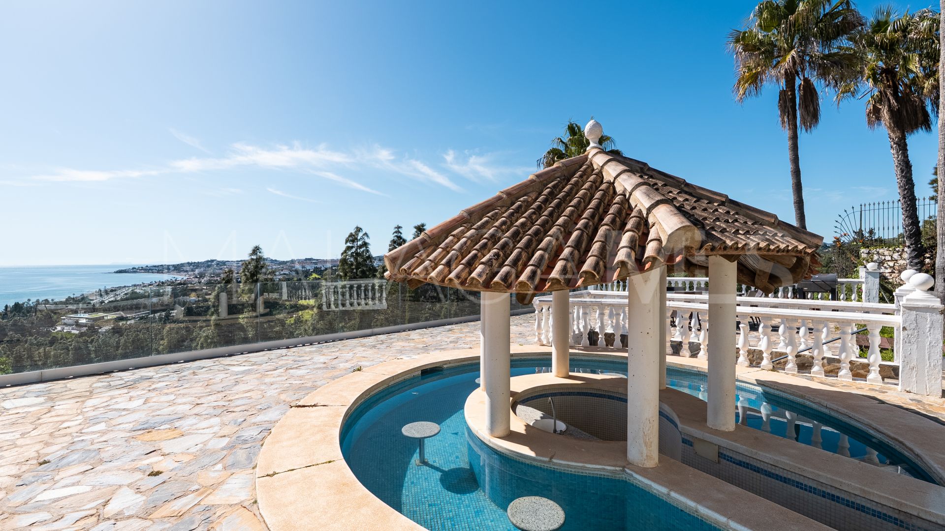 Villa for sale in El Chaparral