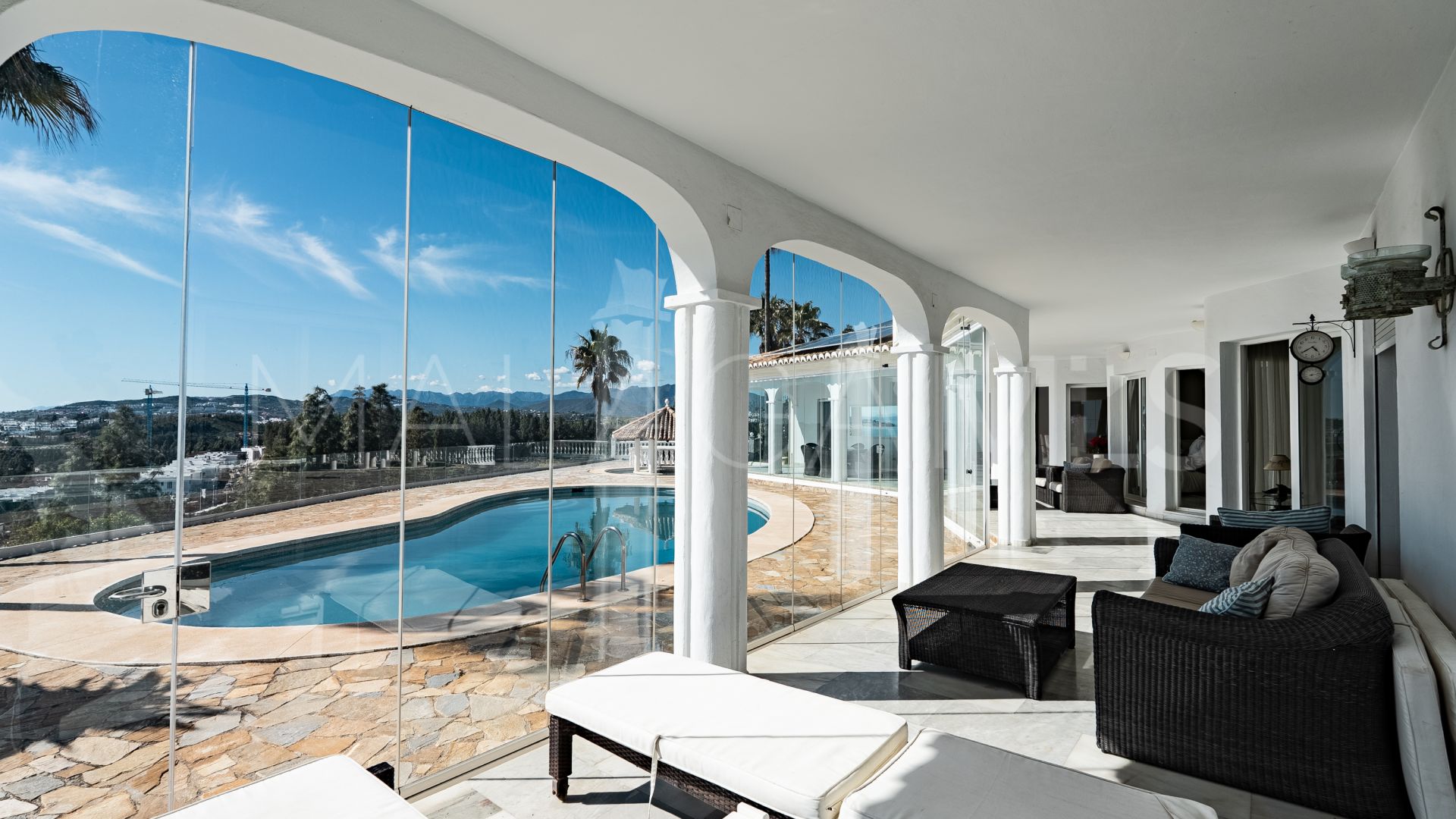 Villa for sale in El Chaparral