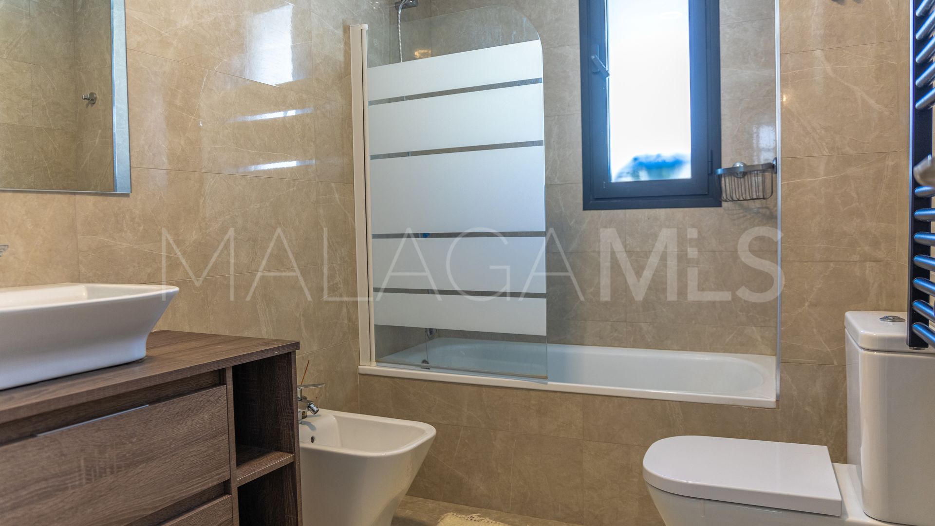 Se vende apartamento de 3 bedrooms in Estepona Centro