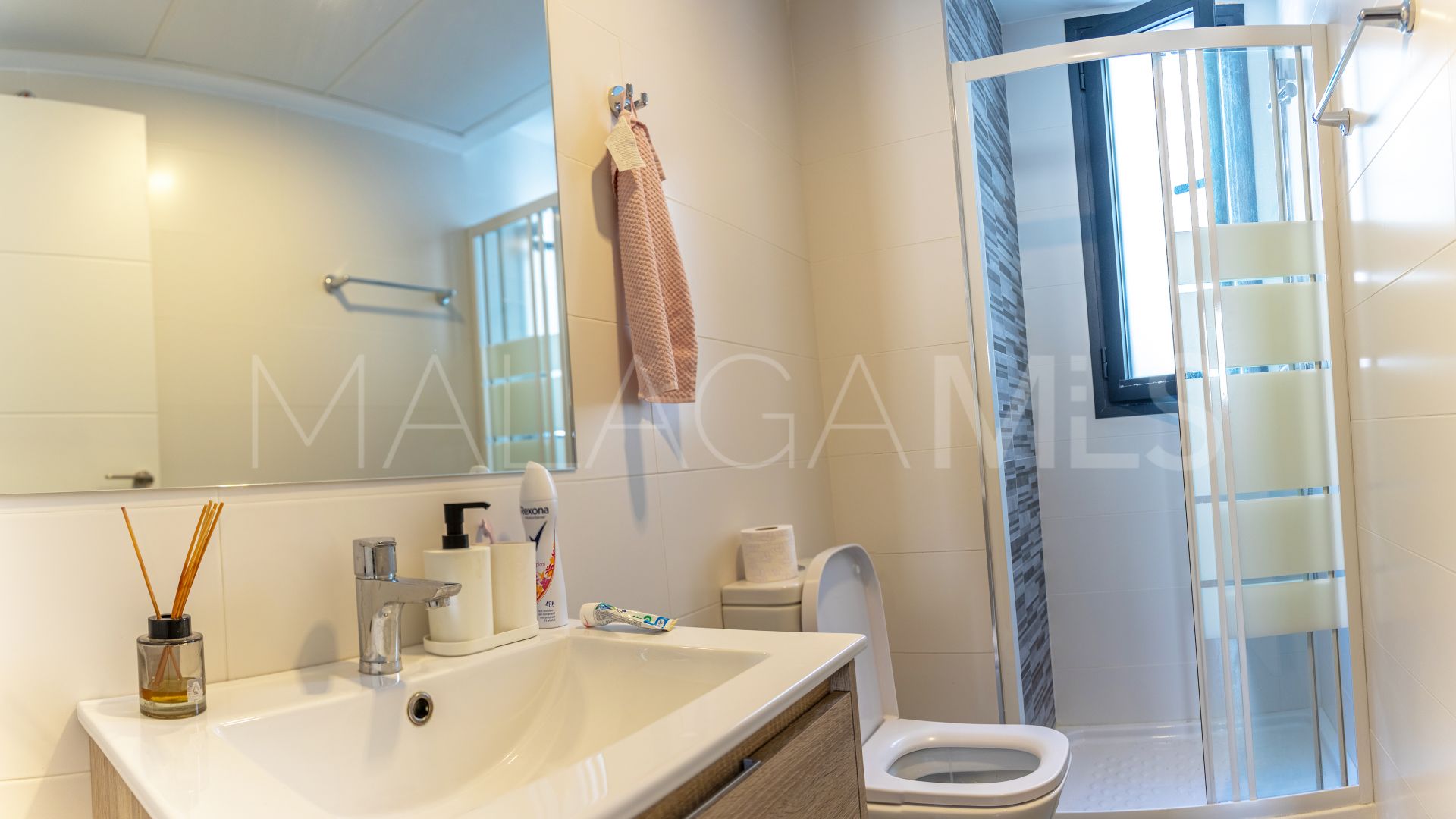 Se vende apartamento de 3 bedrooms in Estepona Centro