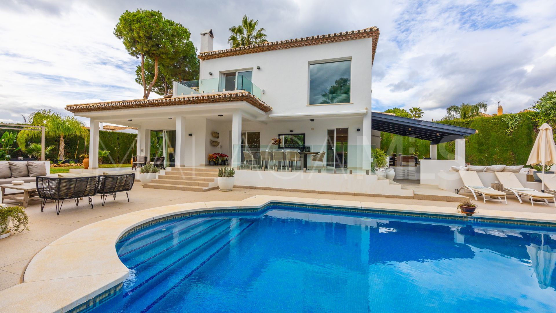 Villa a la venta de 4 bedrooms in Marbella Country Club