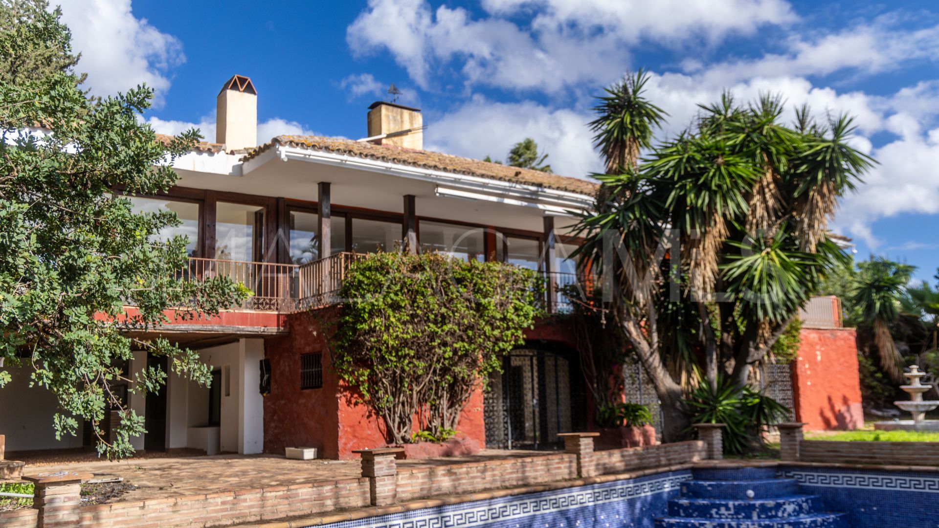 5 bedrooms villa for sale in Marbella Golden Mile