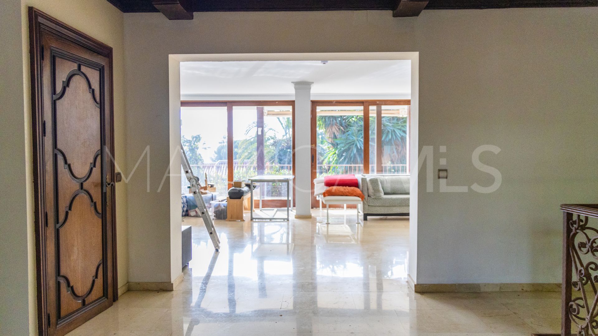 5 bedrooms villa for sale in Marbella Golden Mile