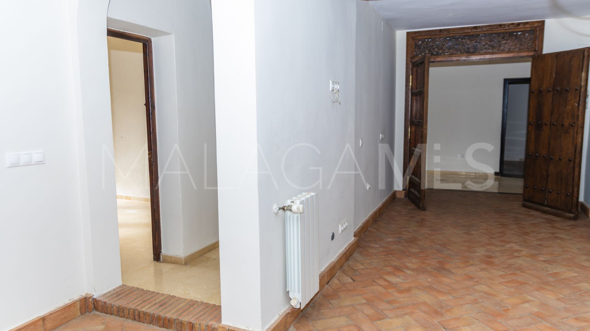 5 bedrooms villa for sale in Marbella Golden Mile