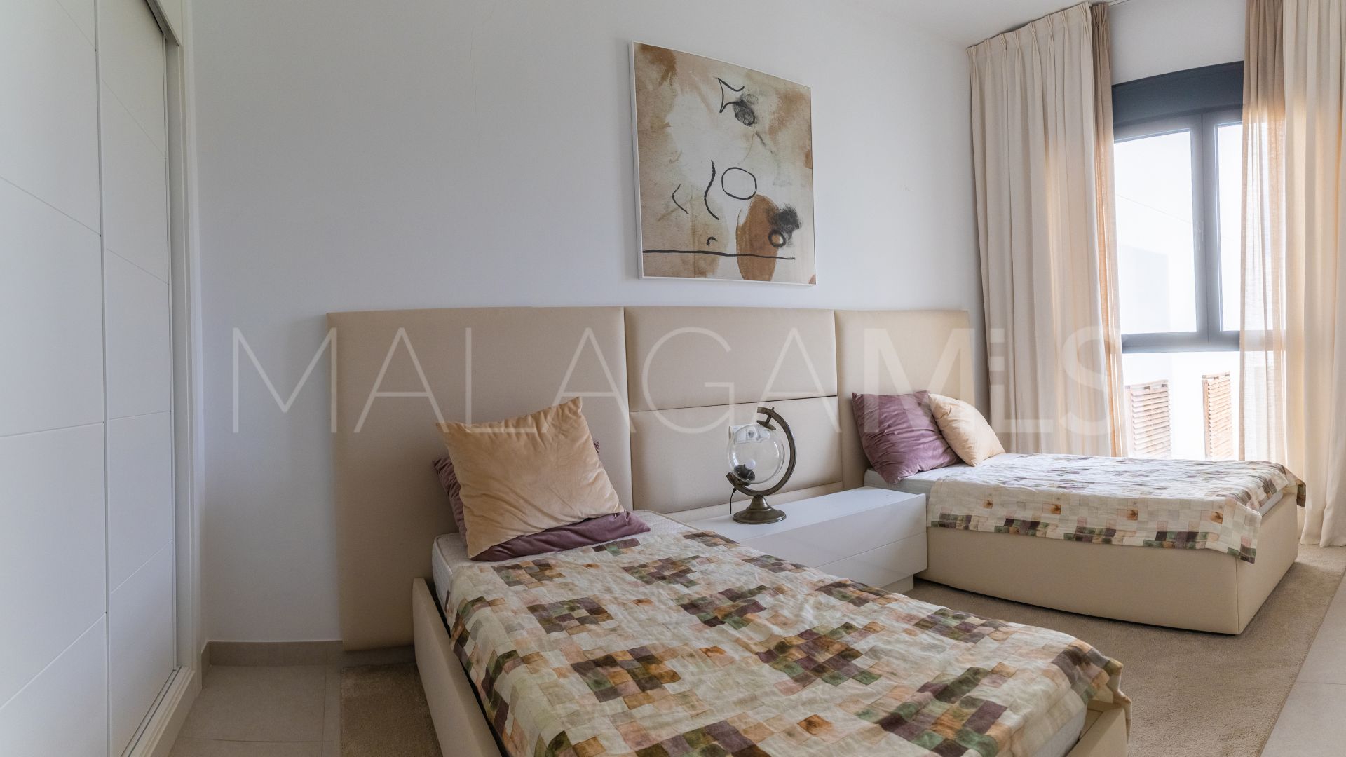Villa jumelée for sale in Finca Cortesin