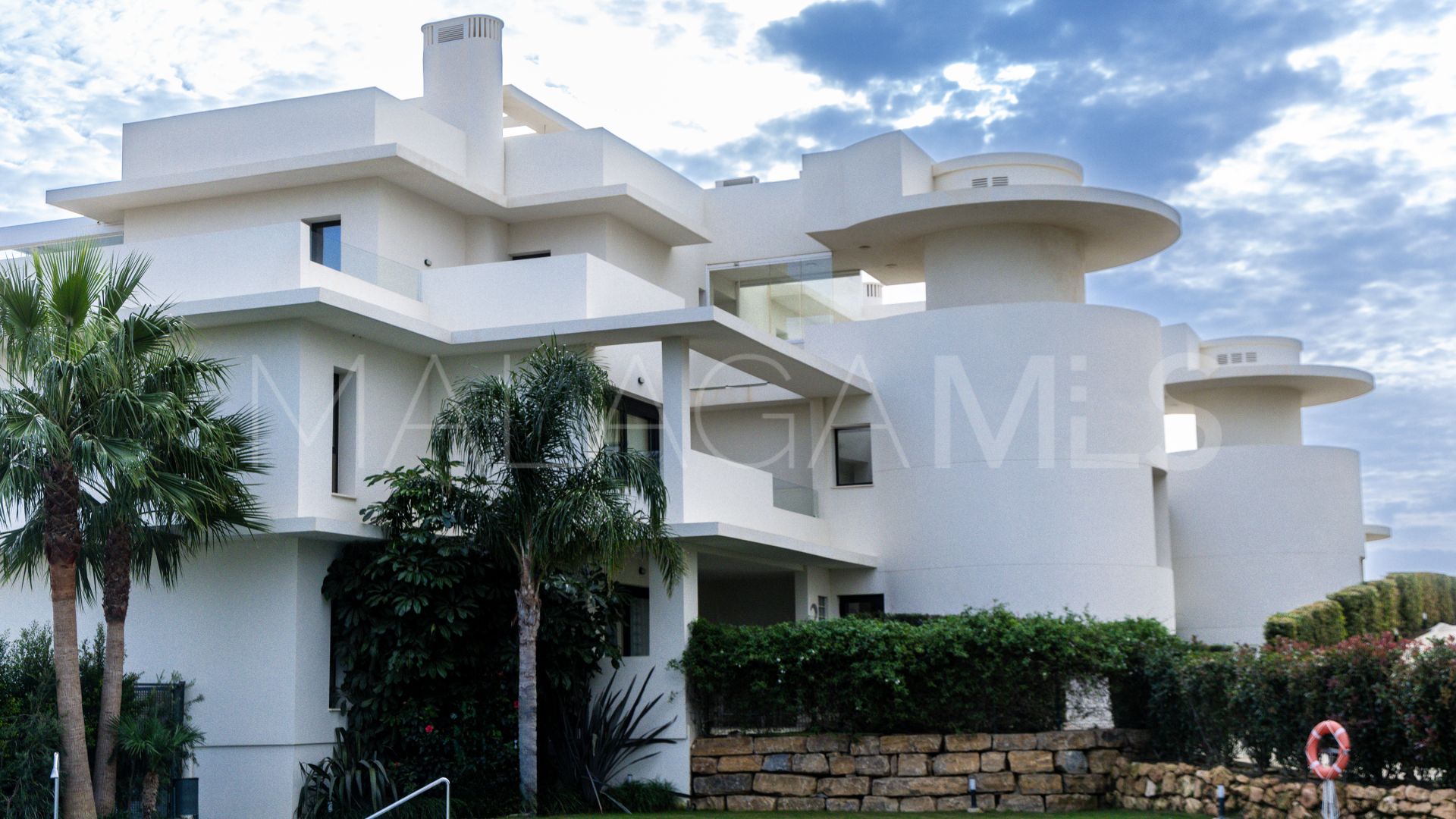 Villa jumelée for sale in Finca Cortesin