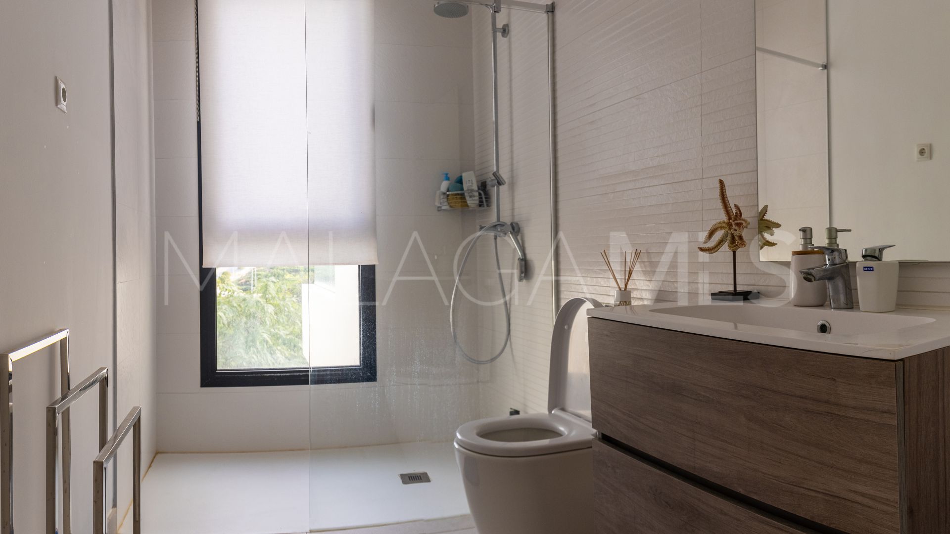 Villa jumelée for sale in Finca Cortesin