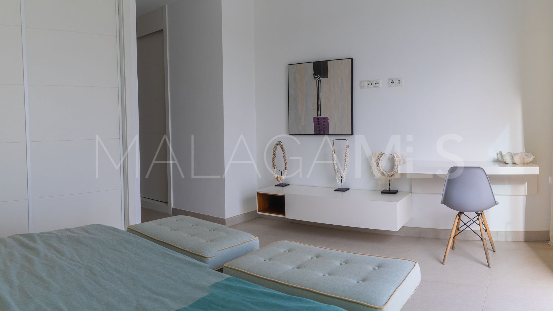 Villa jumelée for sale in Finca Cortesin
