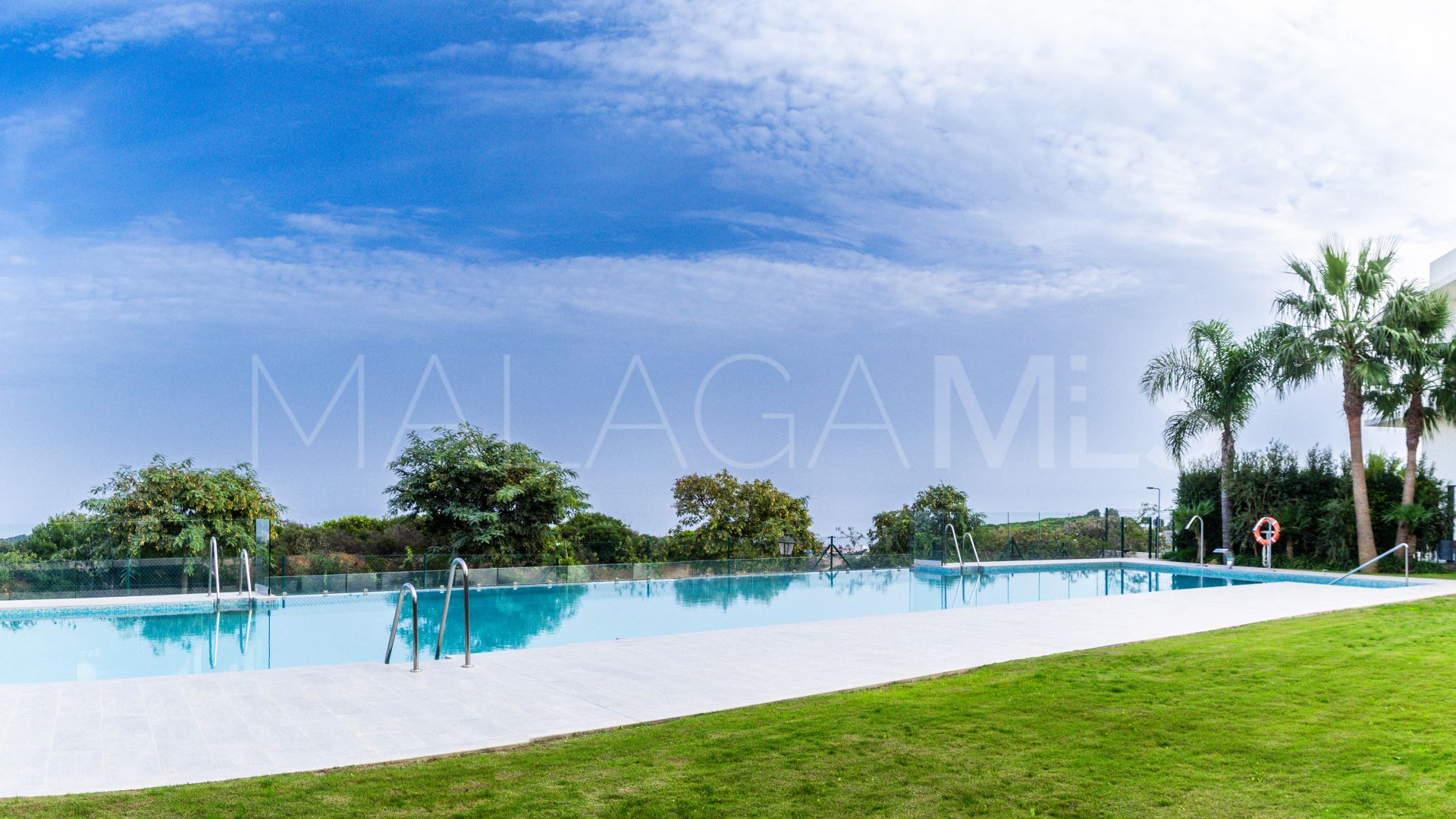 Villa jumelée for sale in Finca Cortesin