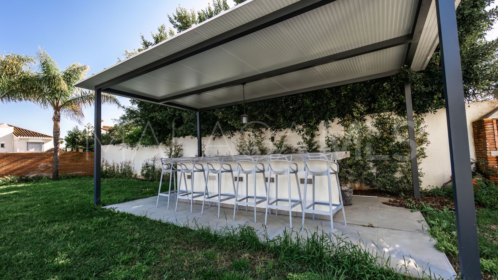 Villa with 6 bedrooms for sale in Nueva Andalucia